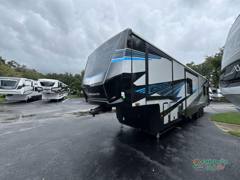 RV listing image
