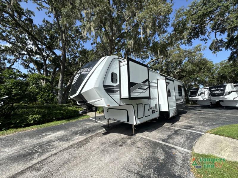 RV listing image