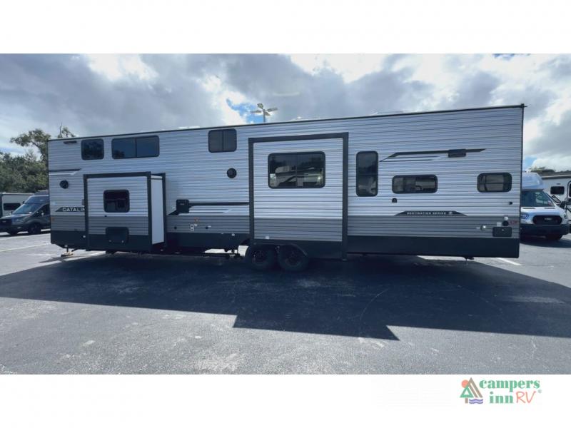 RV listing image