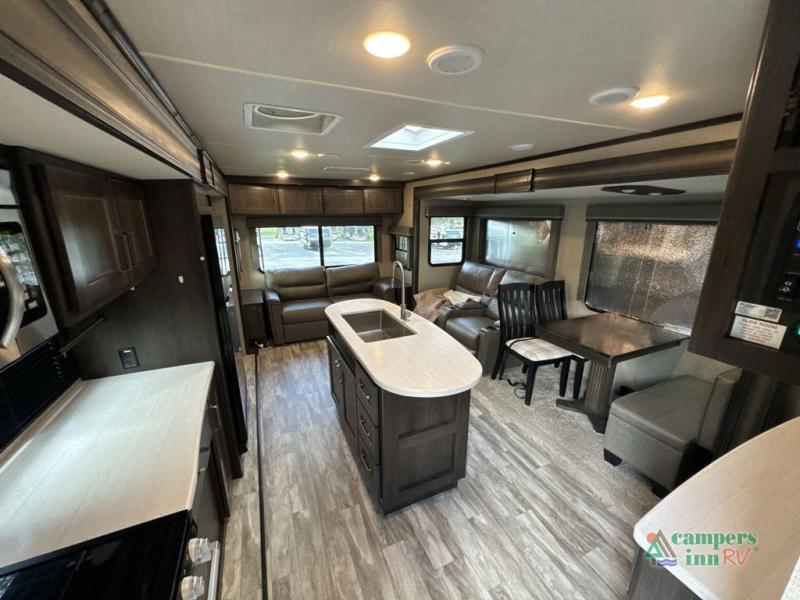 RV listing image