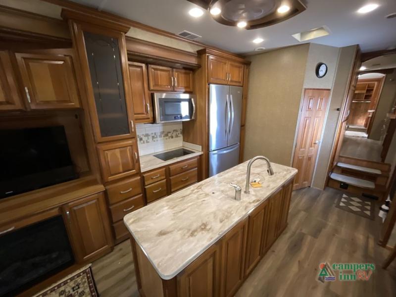 RV listing image