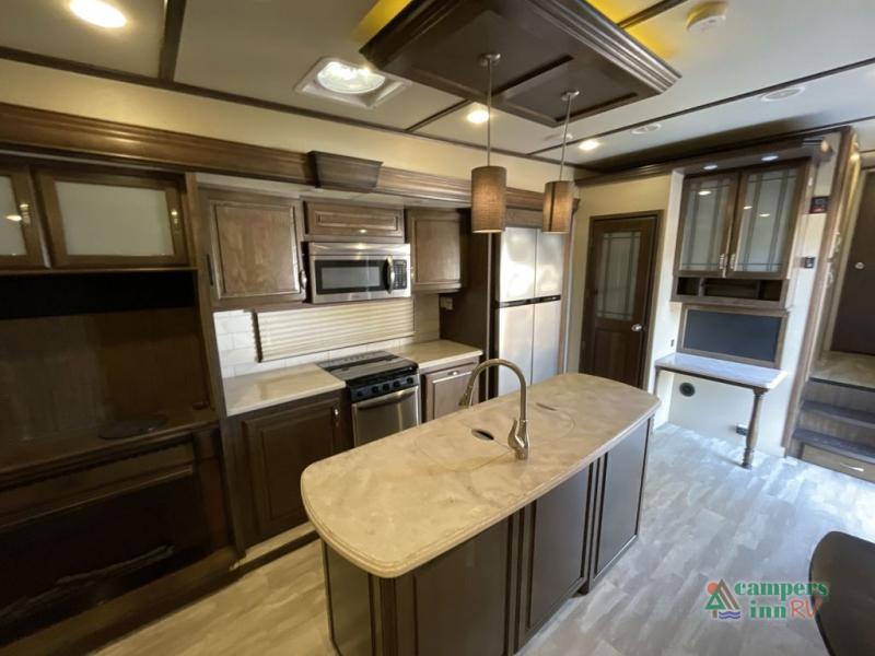 RV listing image