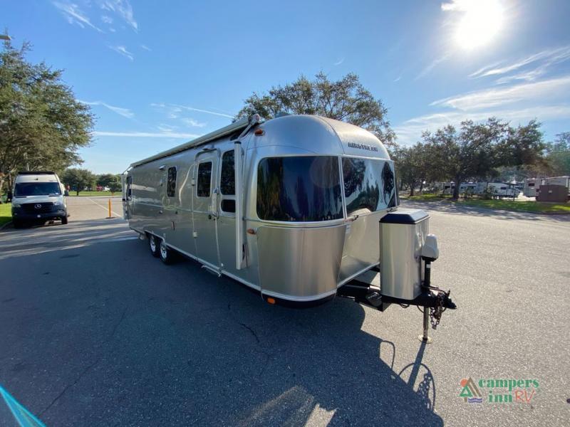 RV listing image