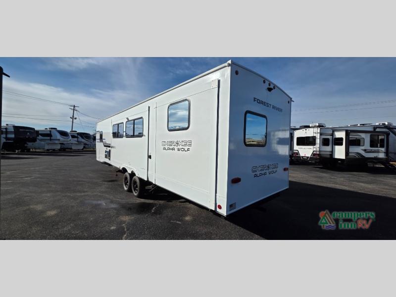 RV listing image