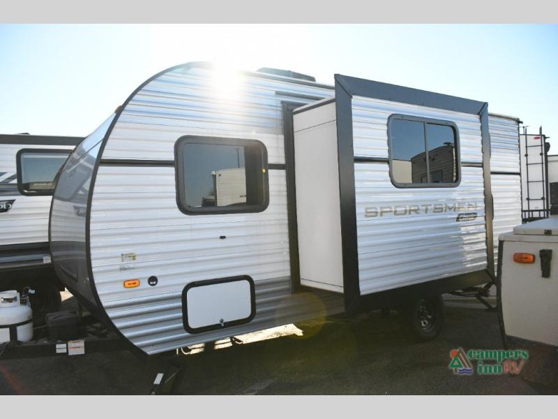 RV listing image