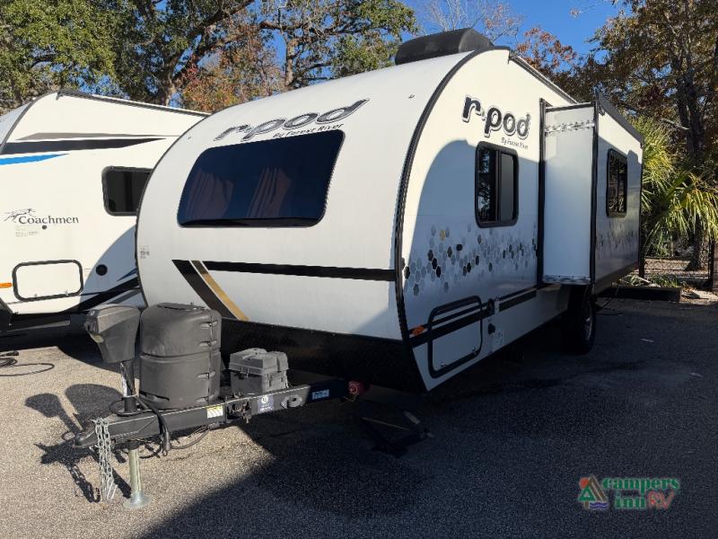 RV listing image