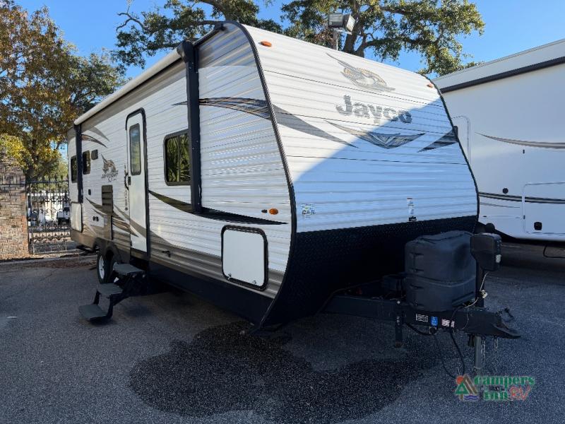 RV listing image