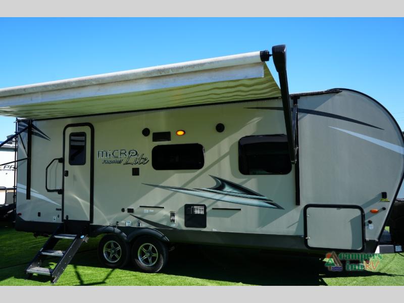 RV listing image