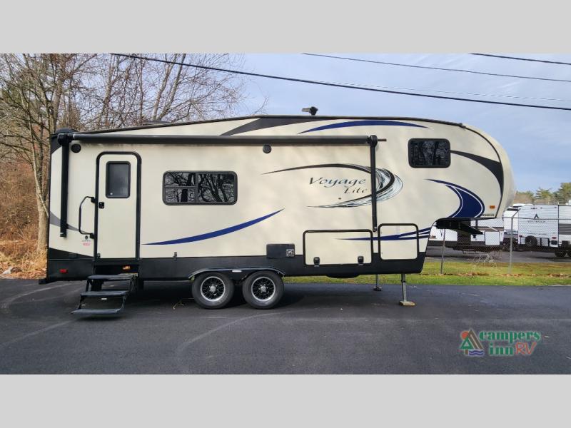 RV listing image
