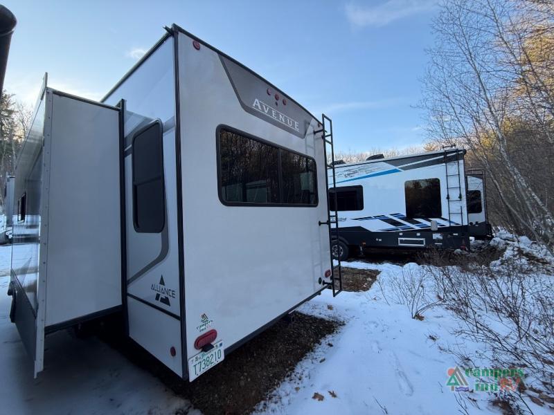 RV listing image