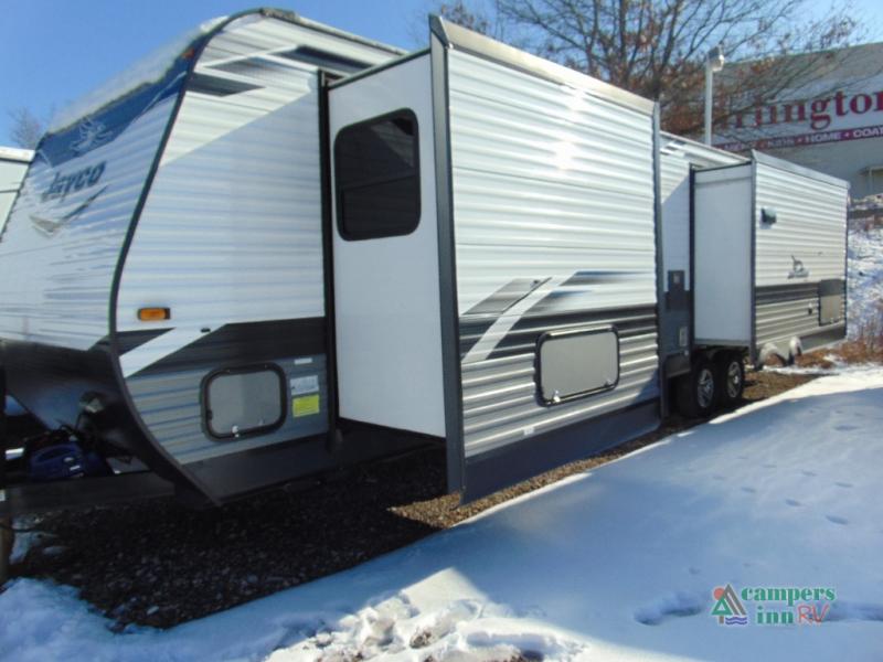 RV listing image