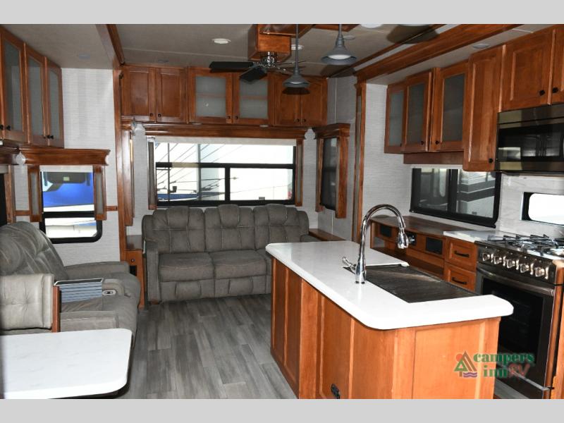 RV listing image
