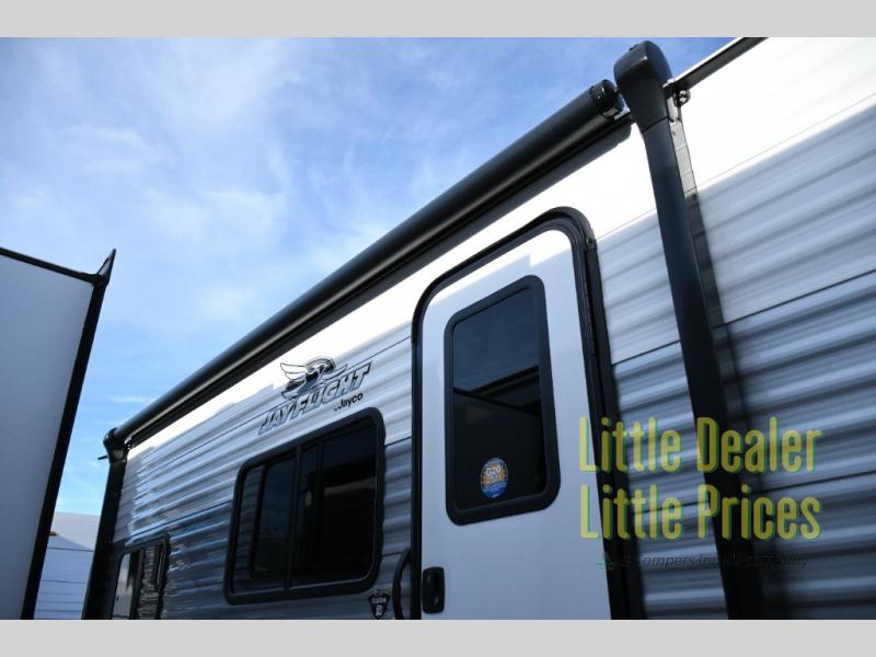 RV listing image