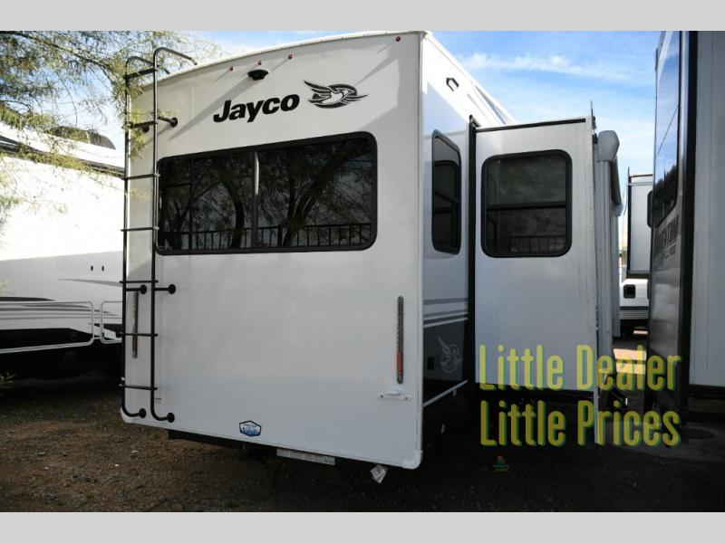 RV listing image