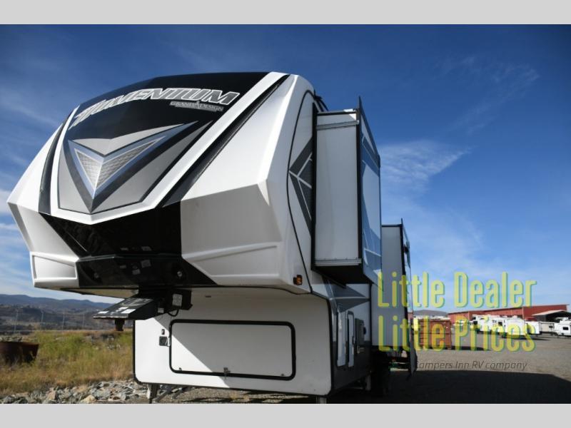RV listing image
