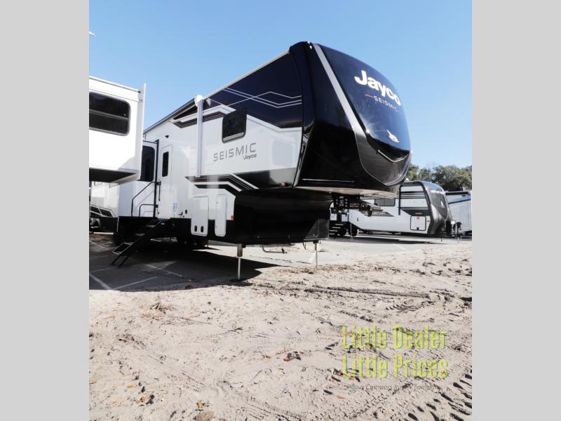 RV listing image