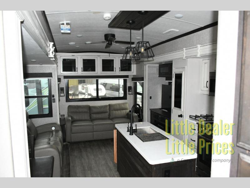 RV listing image
