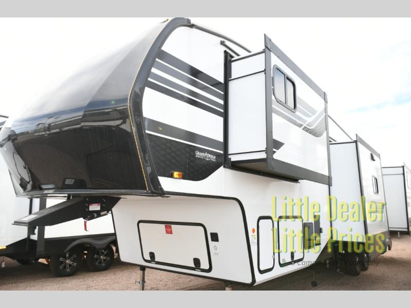RV listing image