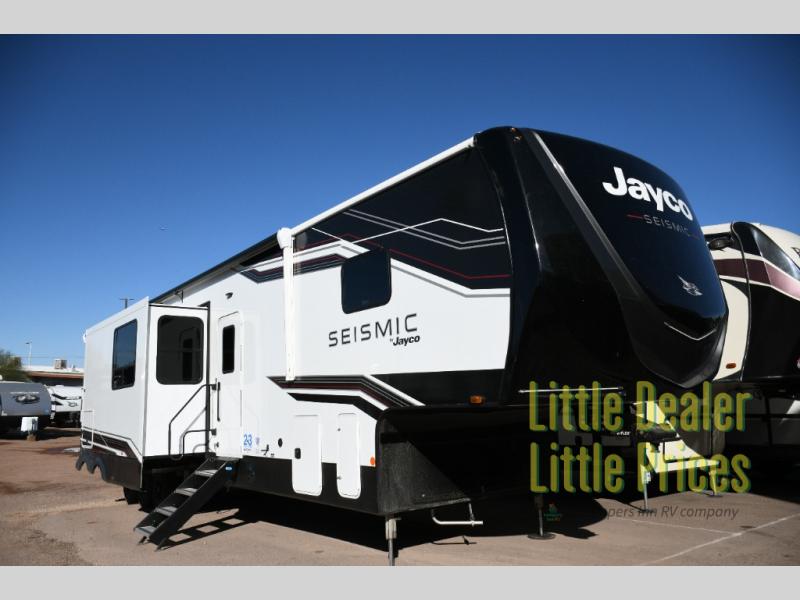 RV listing image