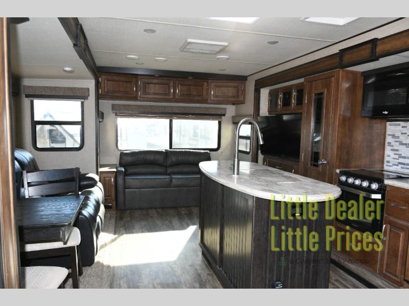 RV listing image
