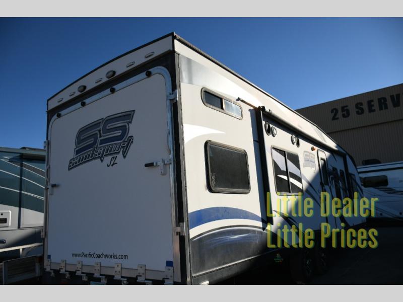 RV listing image
