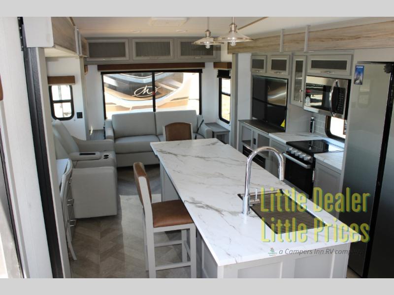 RV listing image