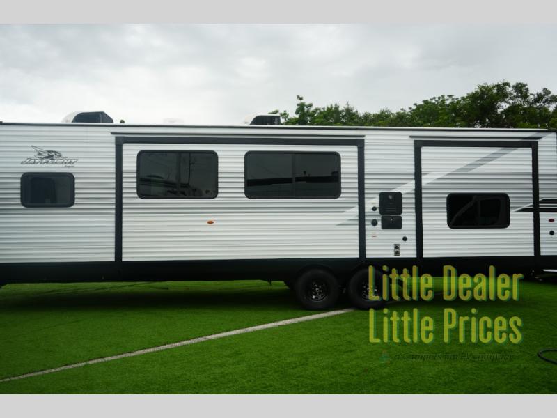 RV listing image