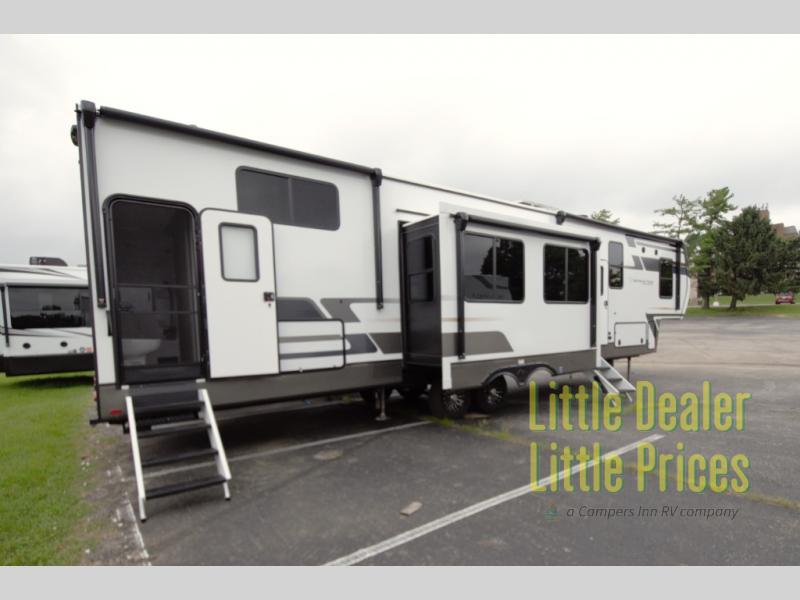 RV listing image