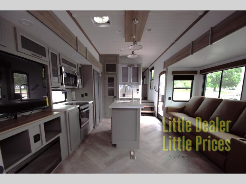 RV listing image