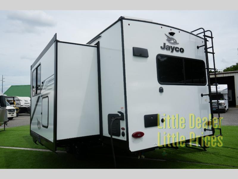 RV listing image