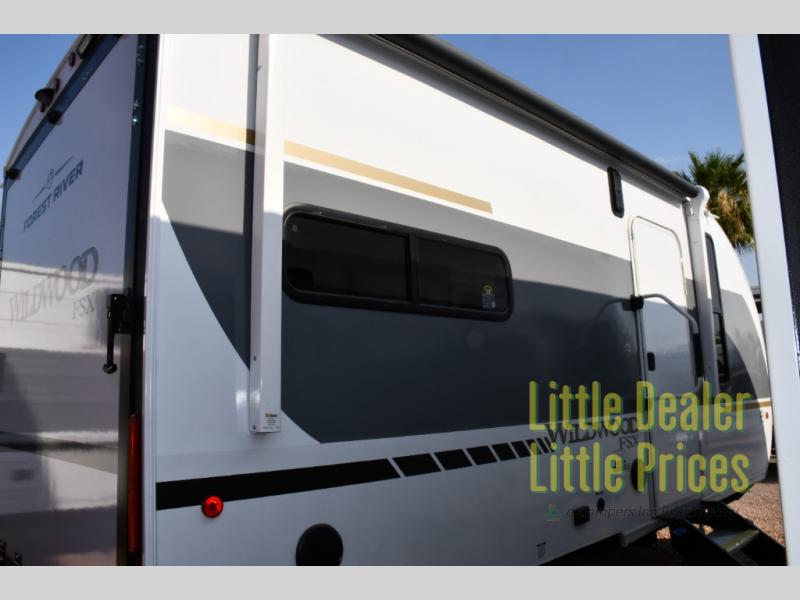RV listing image