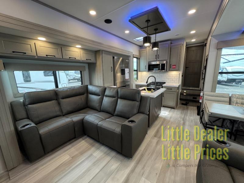 RV listing image