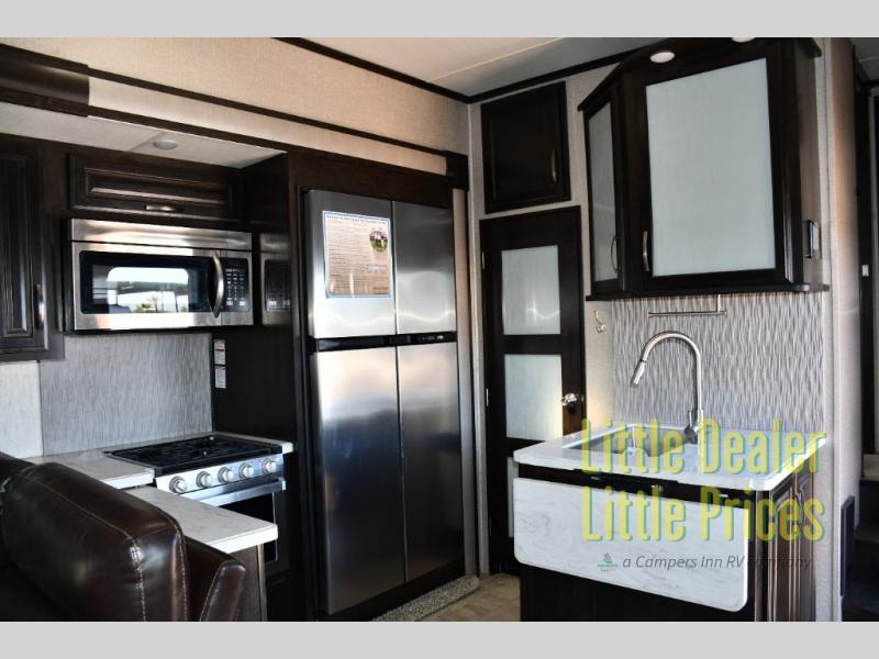 RV listing image