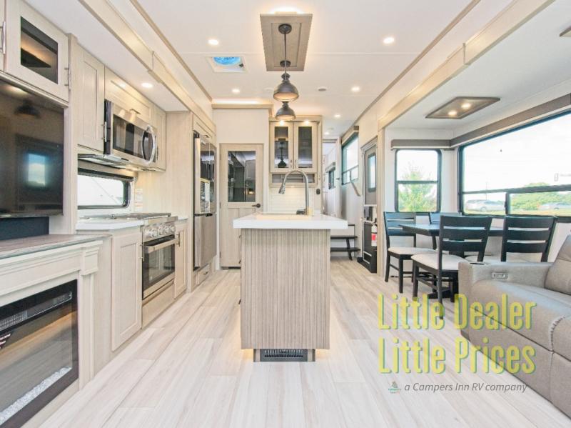 RV listing image