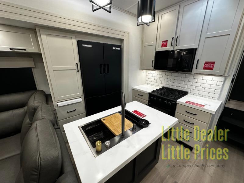 RV listing image