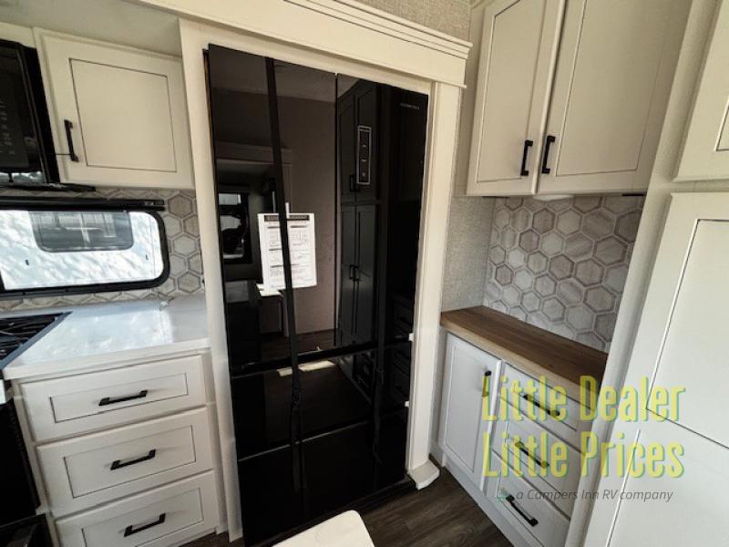 RV listing image