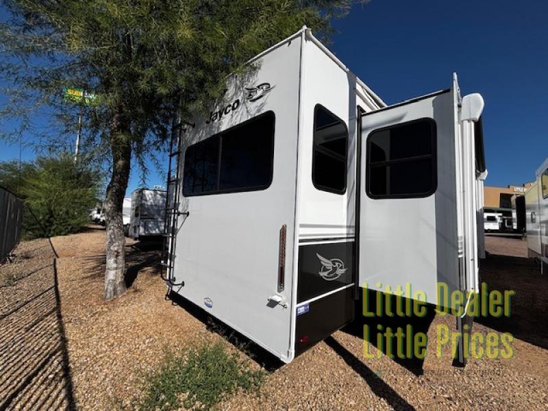 RV listing image