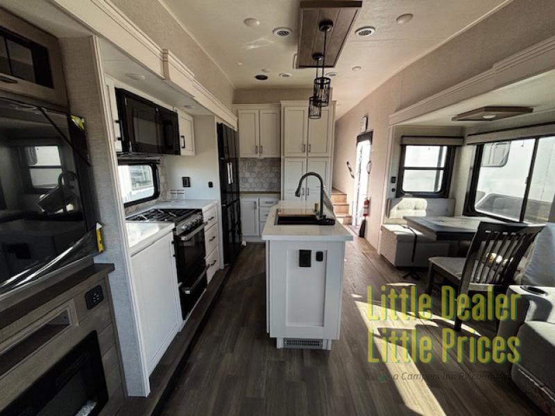 RV listing image