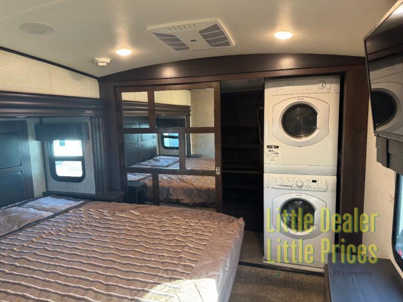 RV listing image