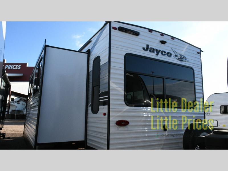 RV listing image