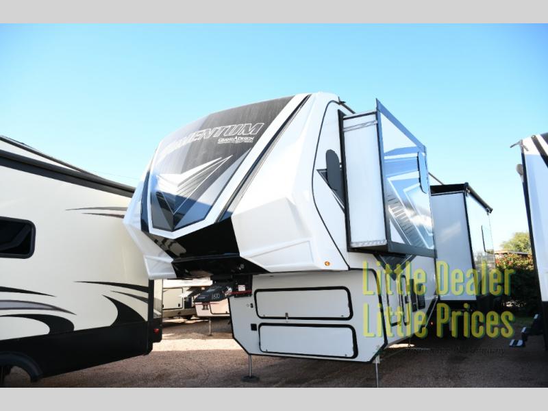 RV listing image