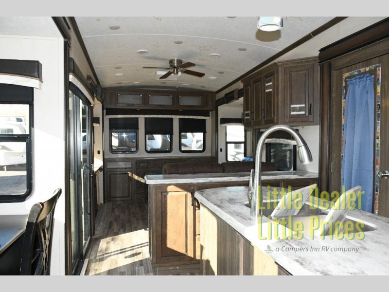 RV listing image