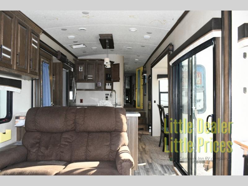 RV listing image