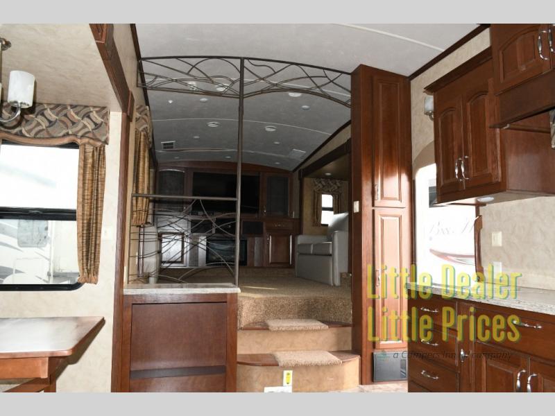 RV listing image