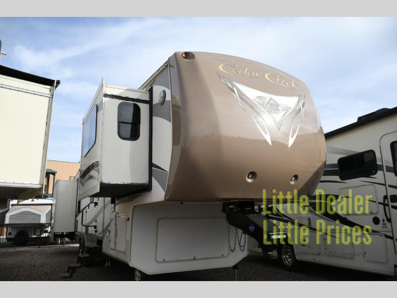 RV listing image