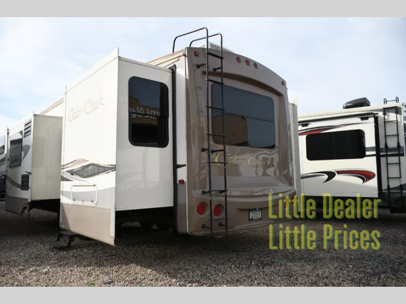 RV listing image
