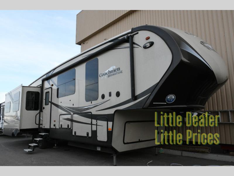 RV listing image