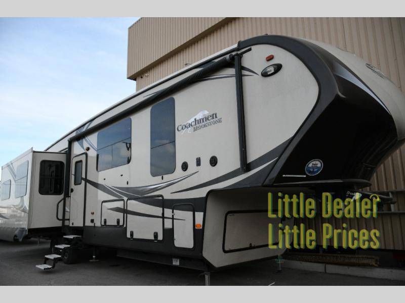 RV listing image