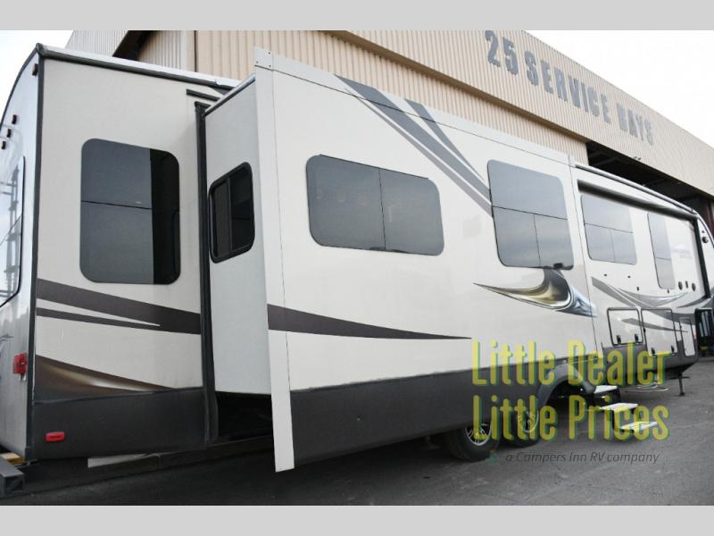 RV listing image