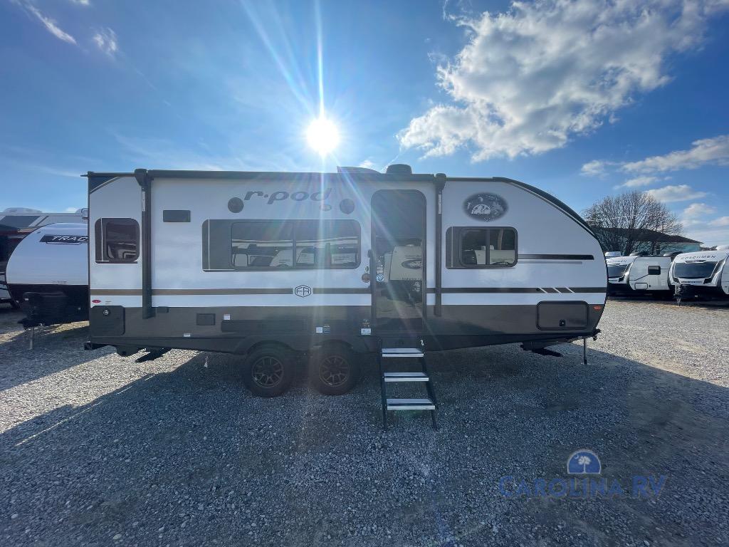 RV listing image